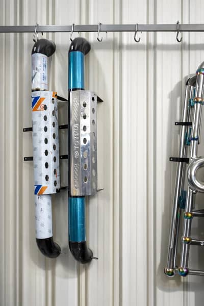 toyayta hiace and Suzuki Bolan front safegurad