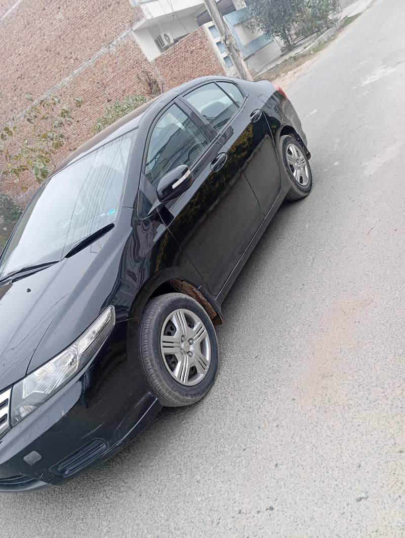 2016 model excellent condition 5