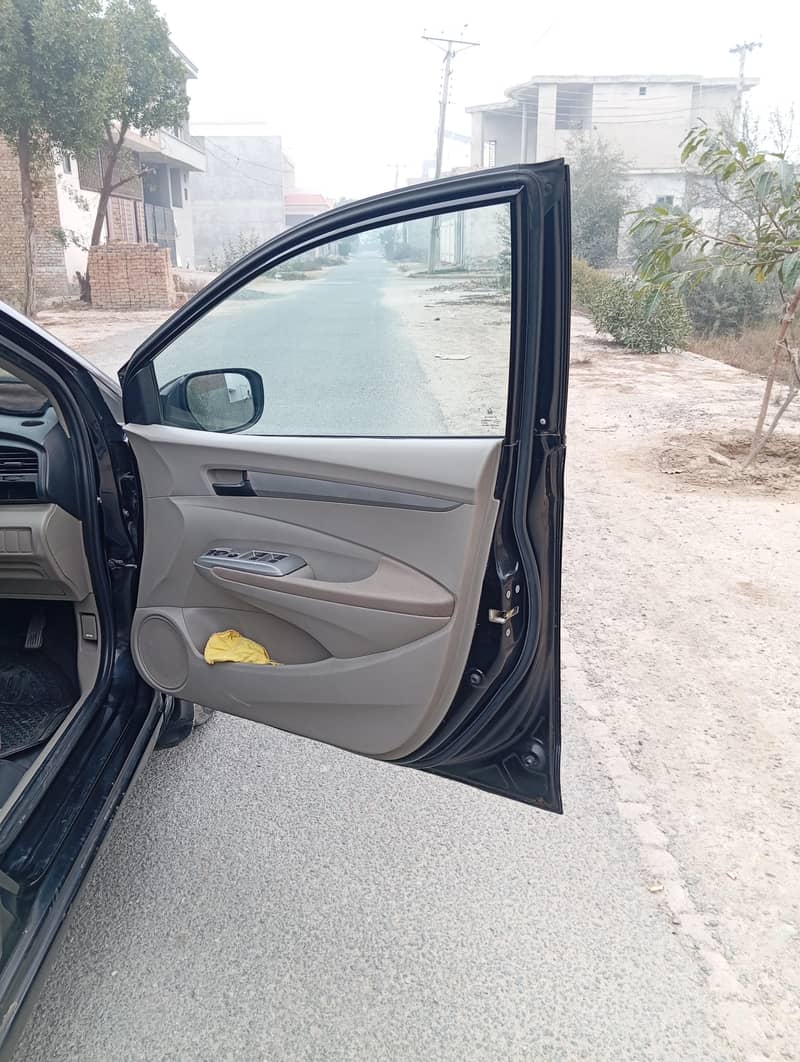 2016 model excellent condition 9