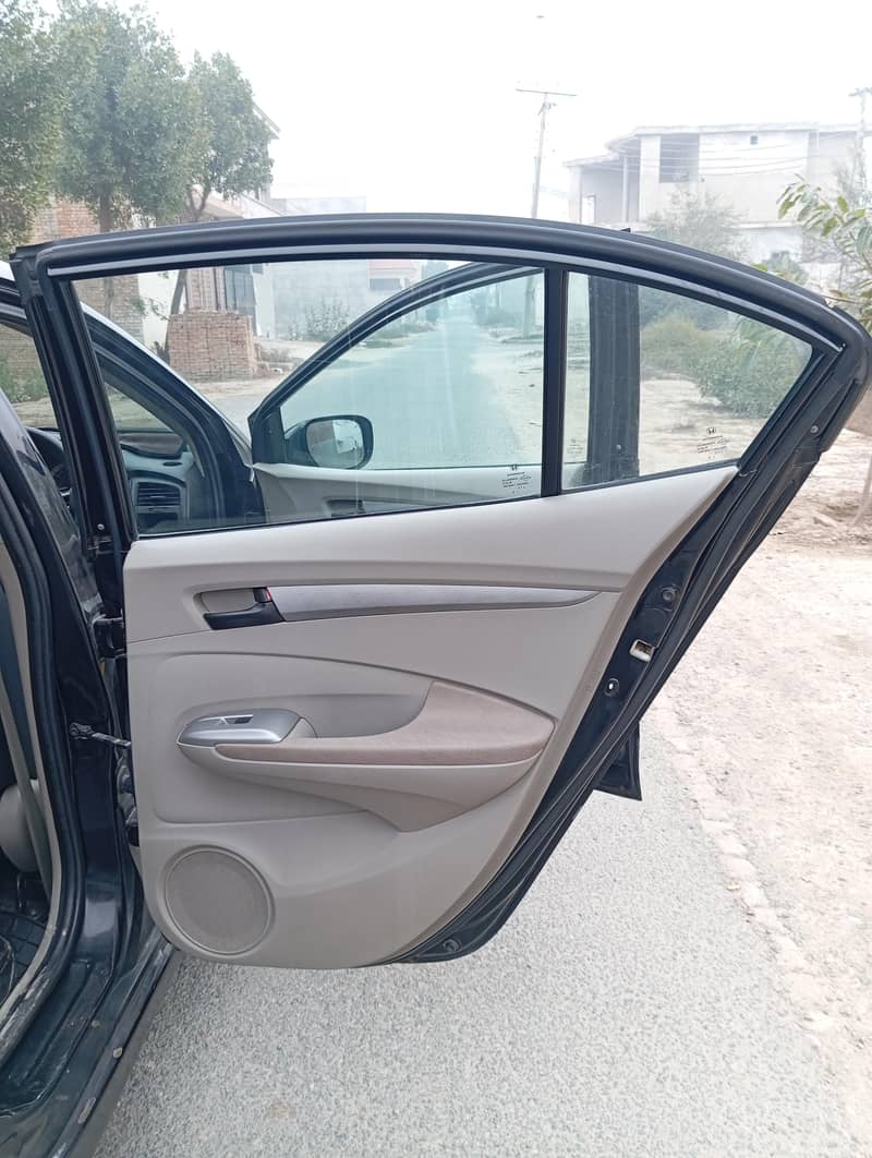 2016 model excellent condition 10