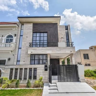 5 MARLA LUXURY HOUSE FOR SALE