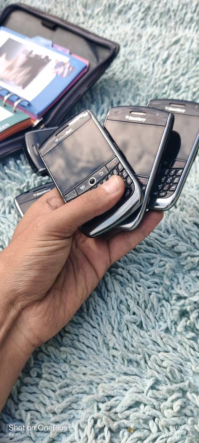 Blackberry curve 8900 (non pta sim working)