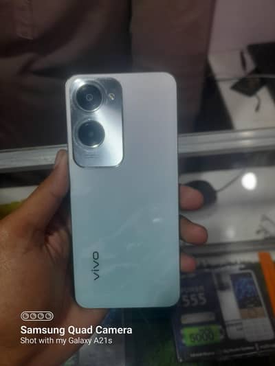 with box with charger 10/10 argent Sall