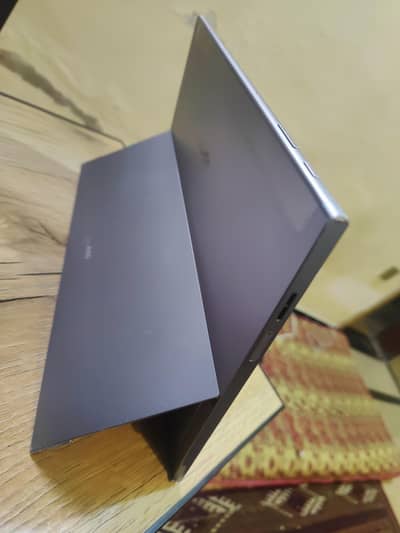 Samsung Galaxy book 2