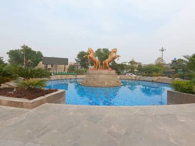 5 Marla cornorTransfer Free Plot For Sale In Park View City Lahore