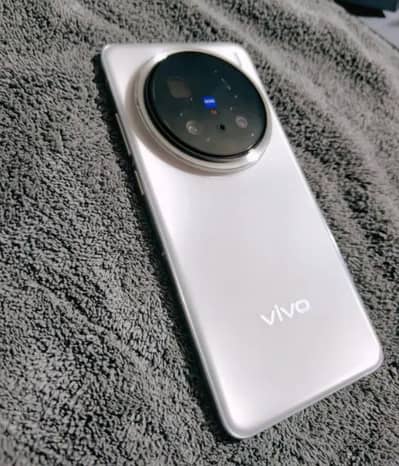 Vivo x200 pro 16-512GB complete box