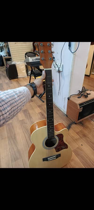 Medium Size Caesar Guitar