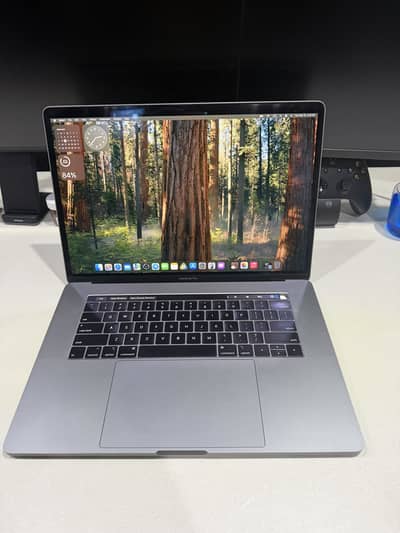 Apple MacBook Pro 15-inch – i7 | 16GB RAM | 512GB SSD