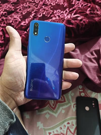 realme 3 pro