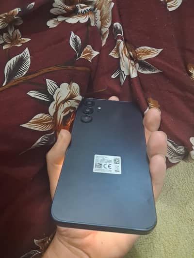 Samsung sit 8+8=16GB RAM and 256 GB ROM sit new