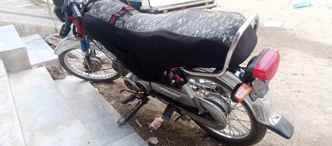 2021 model 2022 ka Patta hai 10 by 10 conditionll ok new 03196163187