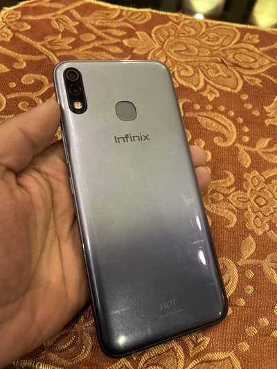 Infinix Hot 8 lite