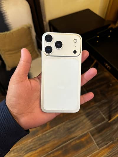 IPHONE XR CONVERTED TO 17 PRO