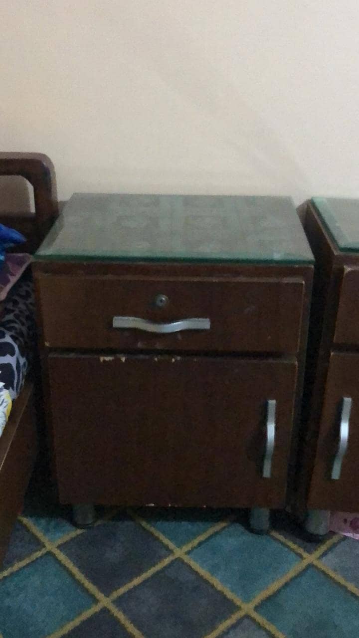 bed with side tables 11