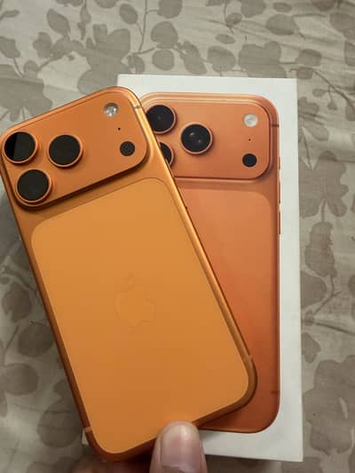 IPhone 17 pro 2 month sim time dual e-sim with box