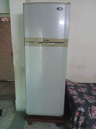 full size dawlance refrigerater