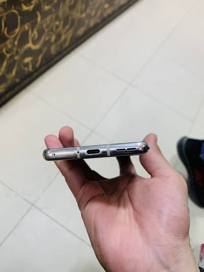 Oneplus 8  (8+8/128)