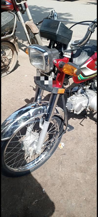 Honda cd70 2022 1st owner bio matric on spot total genuine bike