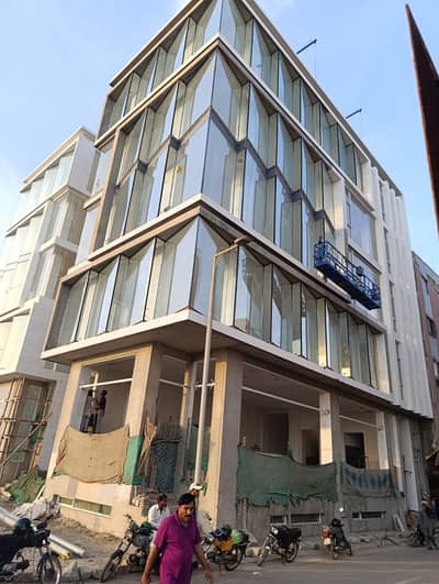 200 Sq. Yards ~ Commercial Building for Sale - Main Beach Avenue, DHA 6, Karachi