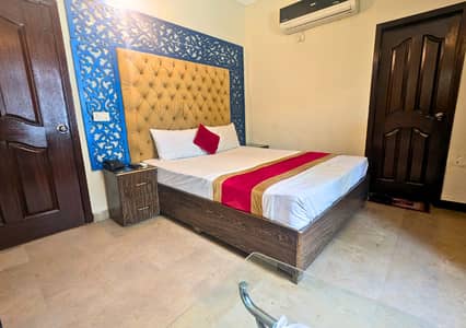 Deluxe Master Bedroom