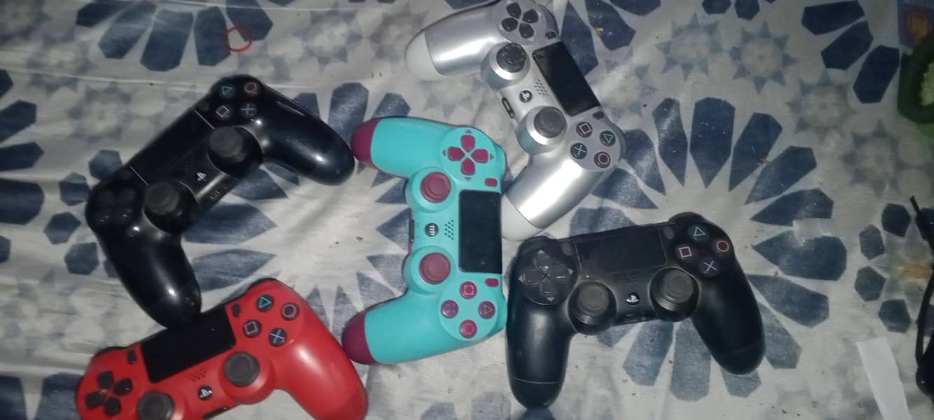 PS4 controller 1
