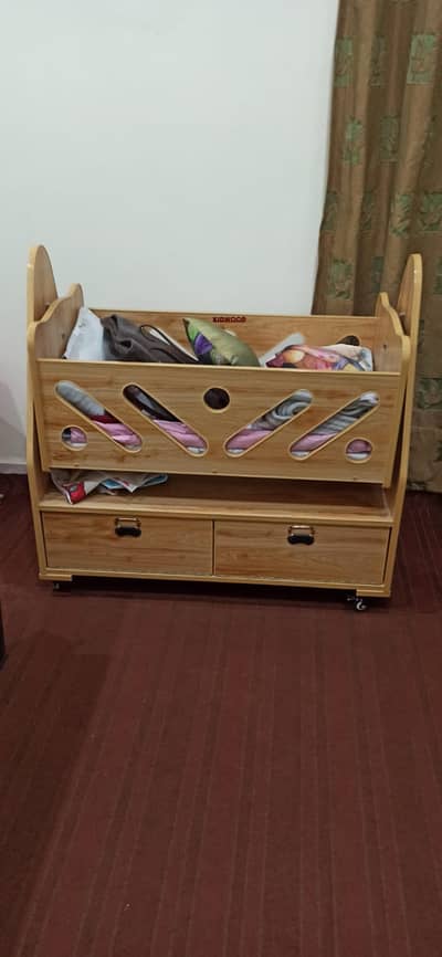 2-in-1 crib plus baby craddle