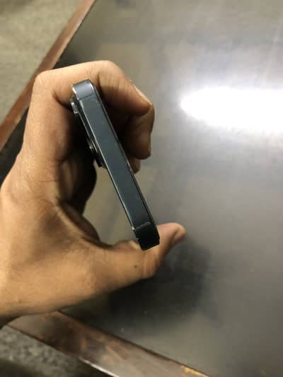 Iphone 13 Lush condition