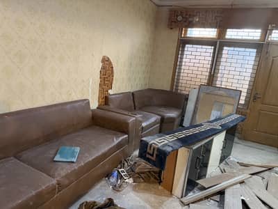 Neat n clean Superb wood frame just need Poshish prepared new one