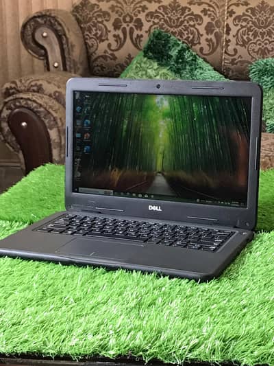 Dell latitude 3300 core i3 7th gen  4gb ram DDR4 128gb ssd laptop
