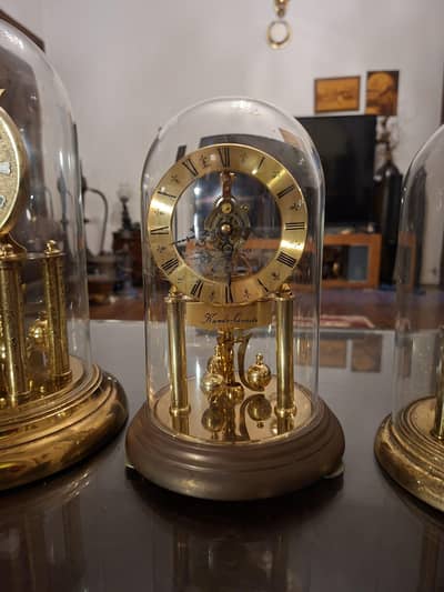 Kundos quartz clock