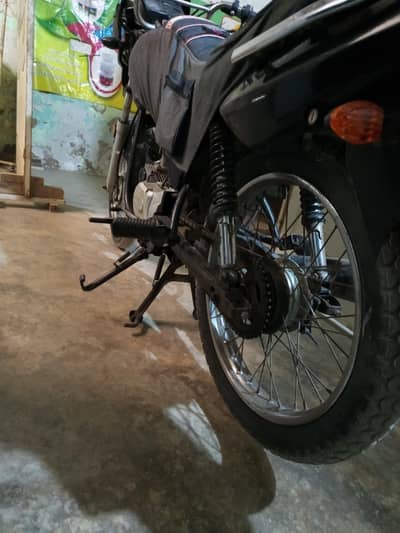 Super power 100 cc (look like 150 cc)