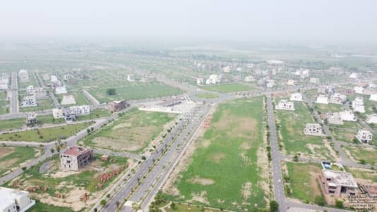 Centrally Located Good Location Residential Plot For sale In Royal Palm City Available