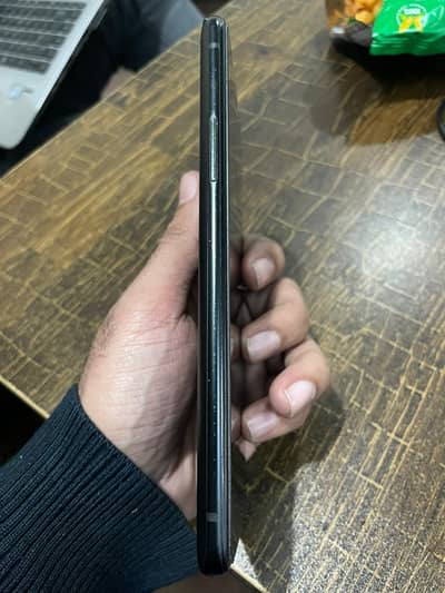 One plus 9r    16/256         "10 by 10 "