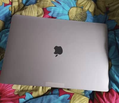 Macbook pro 2018 15 inch