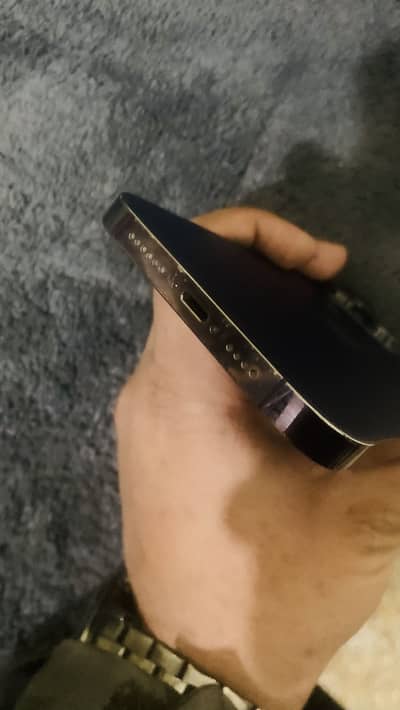 I am selling 14 pro max