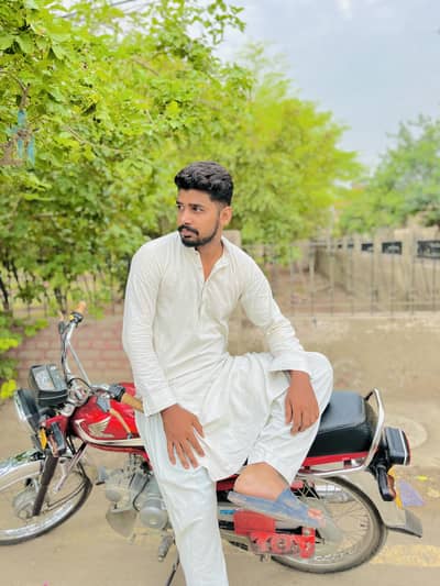 CD 70 2022 model lush condion one hand use all documents clear