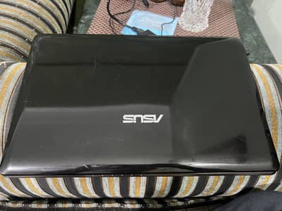 Asus Laptop Pentium 9/10 Condition