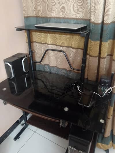 computer/office table for sell