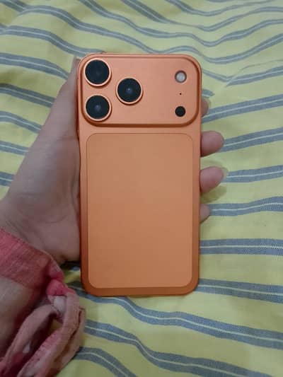 iPhone XR converted into iPhones 17