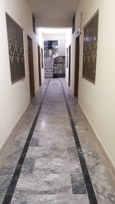 Single room flat available for rent in Ghauri town phase 4c2