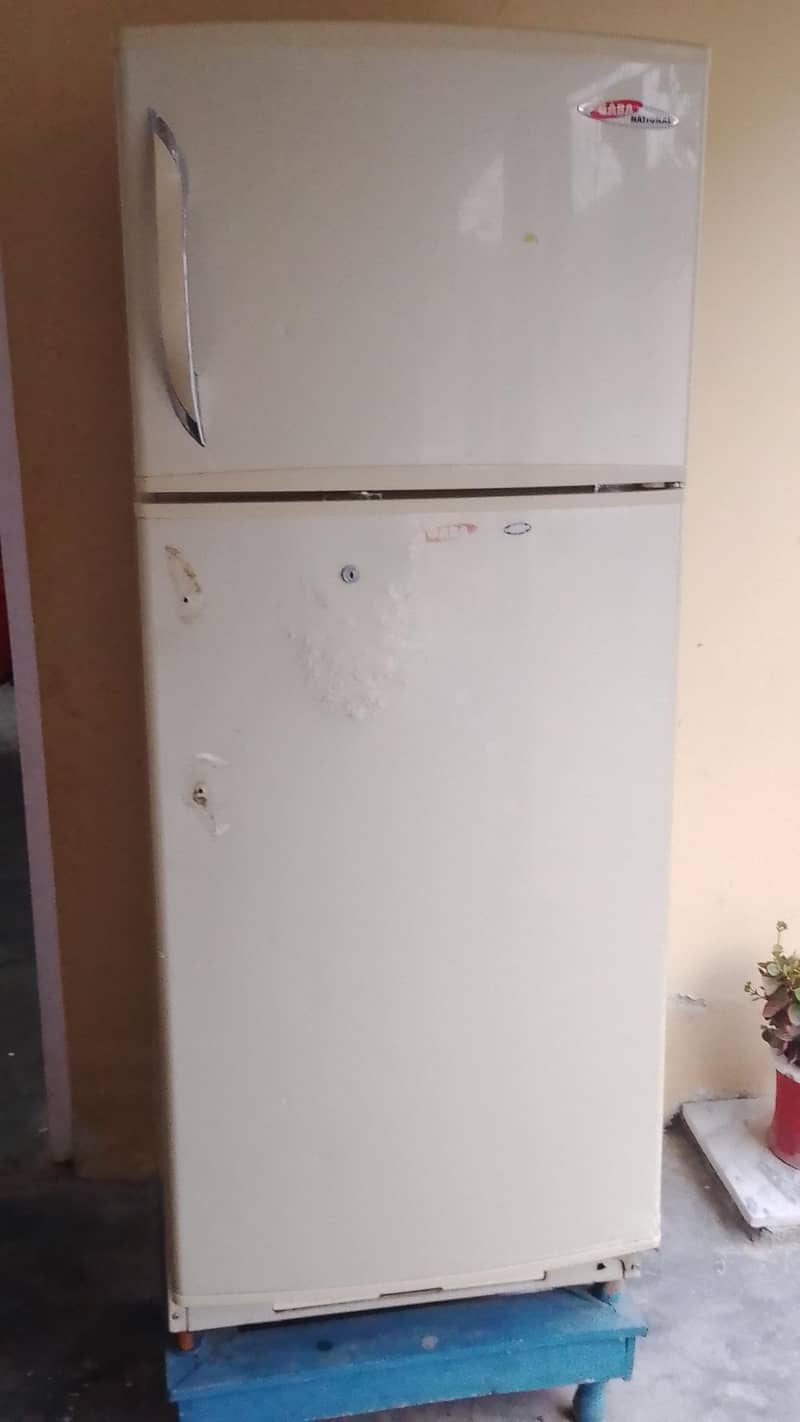 ڈبل ڈور فریج برائے فروخت – اچھی کنڈیشن 0