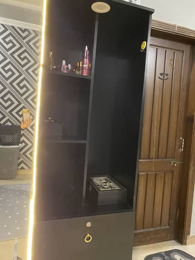 Cupboard for sale 0335-5550105