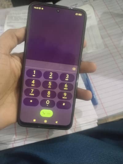 Sab kuch ok ha bss display colour change hogy ha pics ma dekh sakty ha