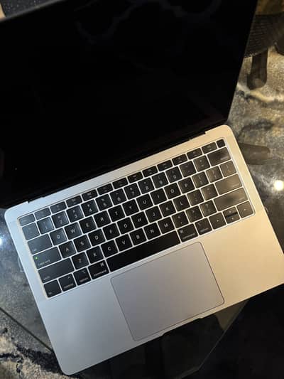 MacBook air 2019 model