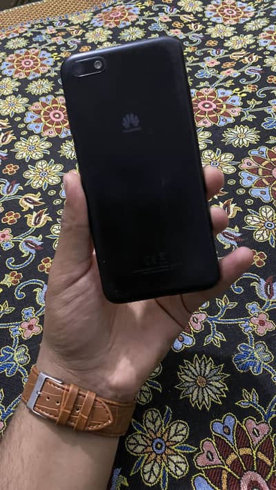 Huawei y5 lite for sale . low budget device