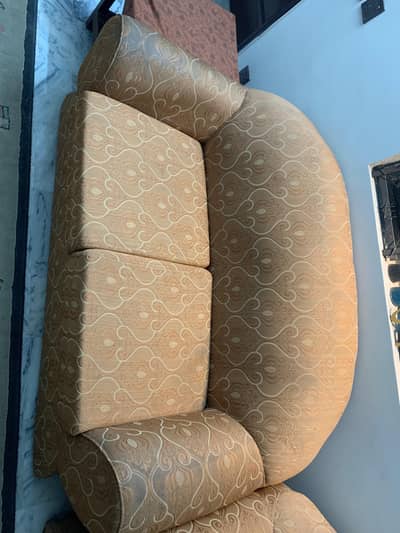 3 seater sofa set for sale. good condition. Whatsapp 03334657558