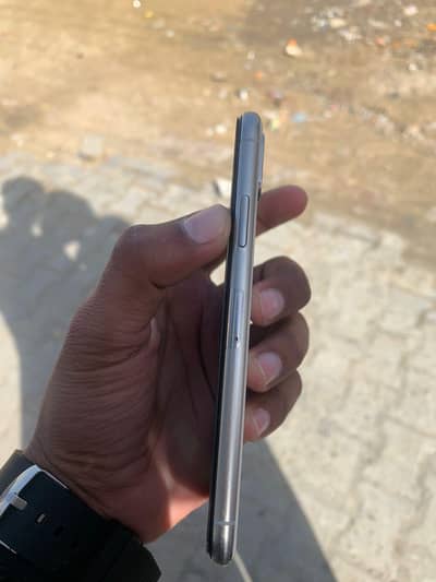 ipone x 64 gb factory unlocked sim time h