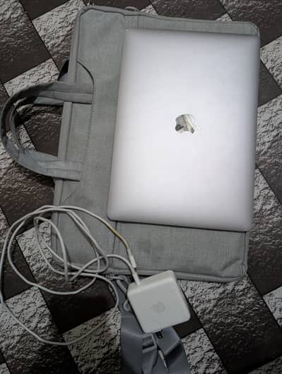 MacBook Pro Apple M1 | 16GB RAM | 256GB SSD | Excellent Condition