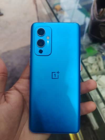 One Plus 9 12/256 With Box Charger