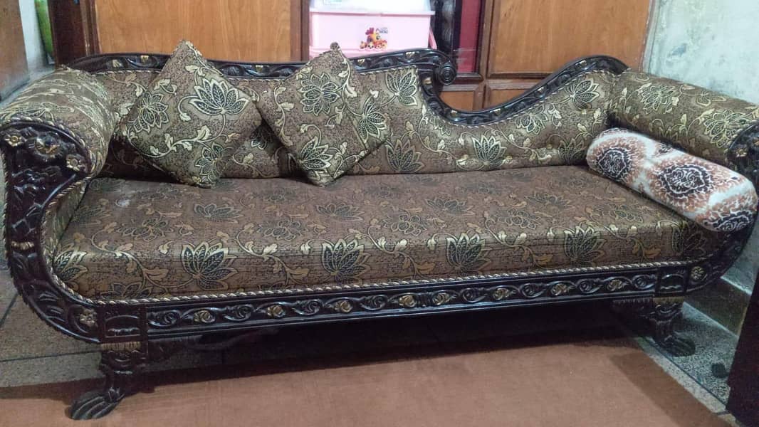 dewan sofa 1